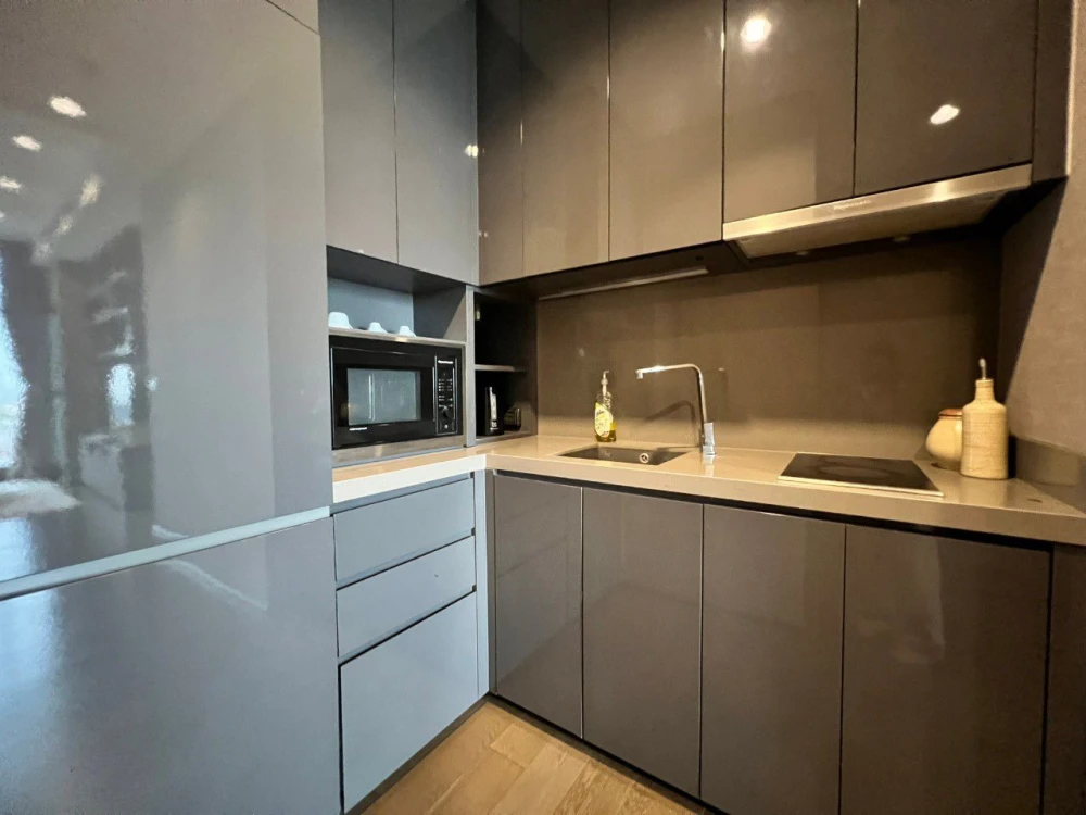 For rent: The Diplomat Sathorn, high floor, ready to move in, fully furnished, reserve now.