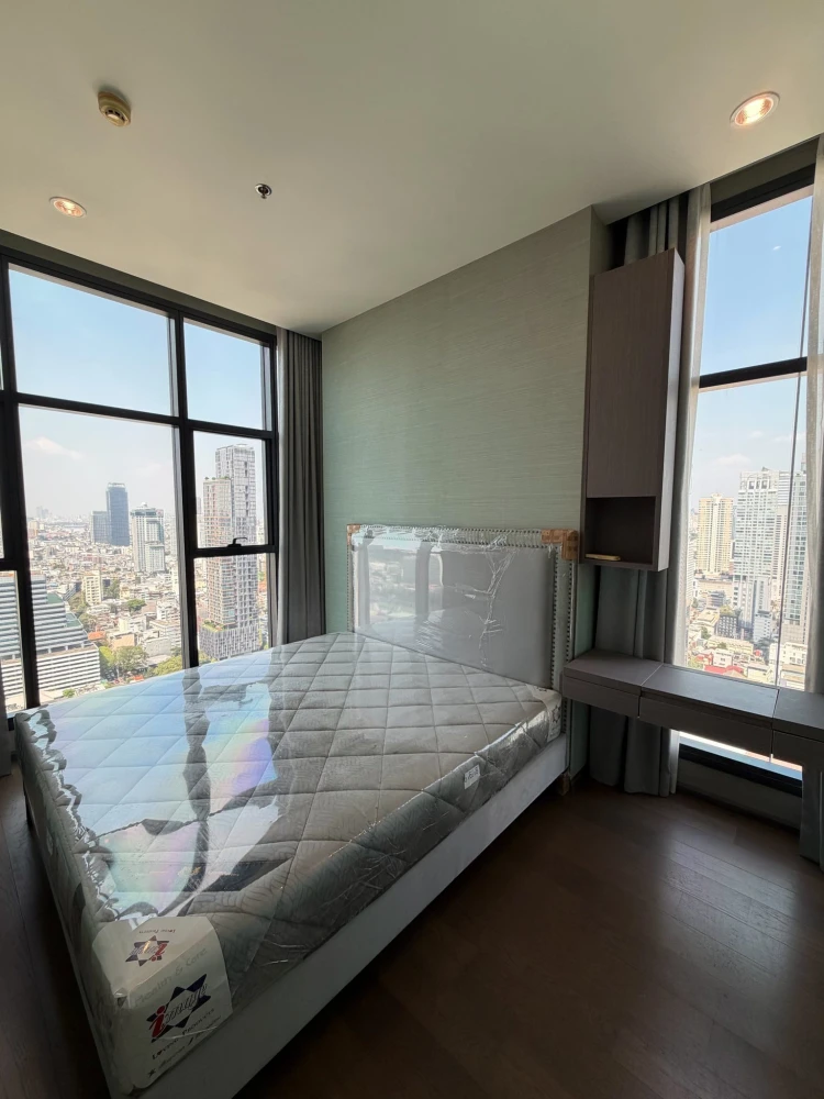 For rent: The Diplomat Sathorn. Nice unit, fully furnished with appliances. Book now! Don't miss out! +++