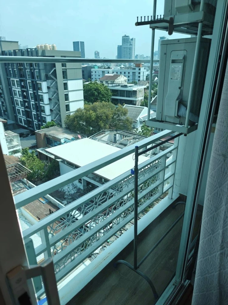 For rent: The Elegant Ladprao, 1 unit on the 8th floor. Excellent location, fully furnished, beautiful view. Book now!