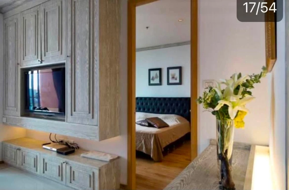 For rent: The Empire Place, spacious room with ample living space, fully furnished and ready to move in.