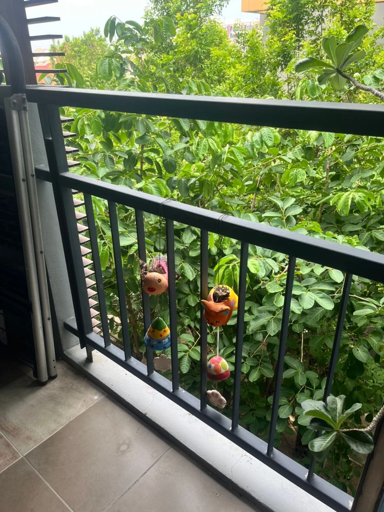 For rent: The Escape Condominium Sukhumvit 101/1, 4th floor, corner room, garden view, fully furnished, reserve now.