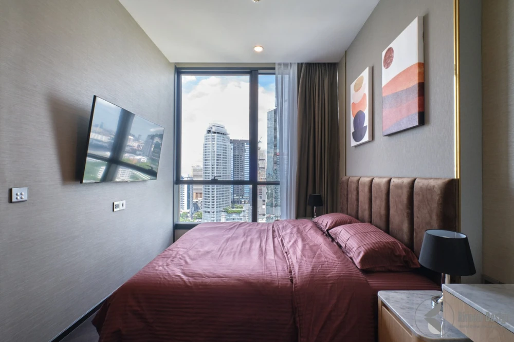 For rent: The Esse Sukhumvit 36. Beautifully furnished and ready to move in. Book now! (Quickly!)