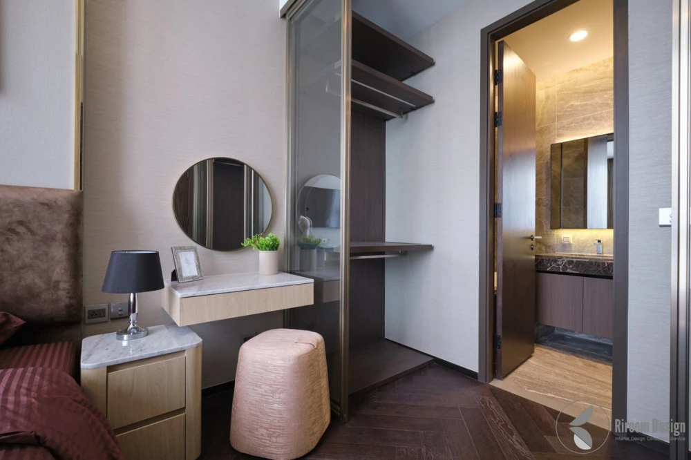 For rent: The Esse Sukhumvit 36. Beautifully furnished and ready to move in. Book now! (Quickly!)