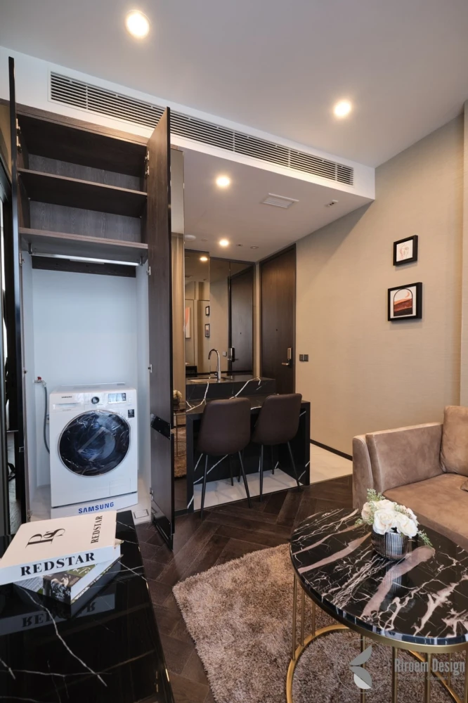 For rent: The Esse Sukhumvit 36. Beautifully furnished and ready to move in. Book now! (Quickly!)