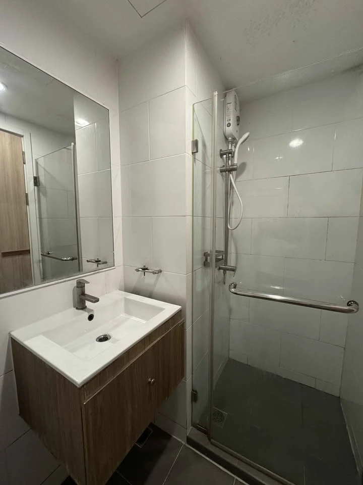 For rent: The Excel Groove Lasalle 52, separate rooms, well-divided zones, good price, book now, don't miss out!
