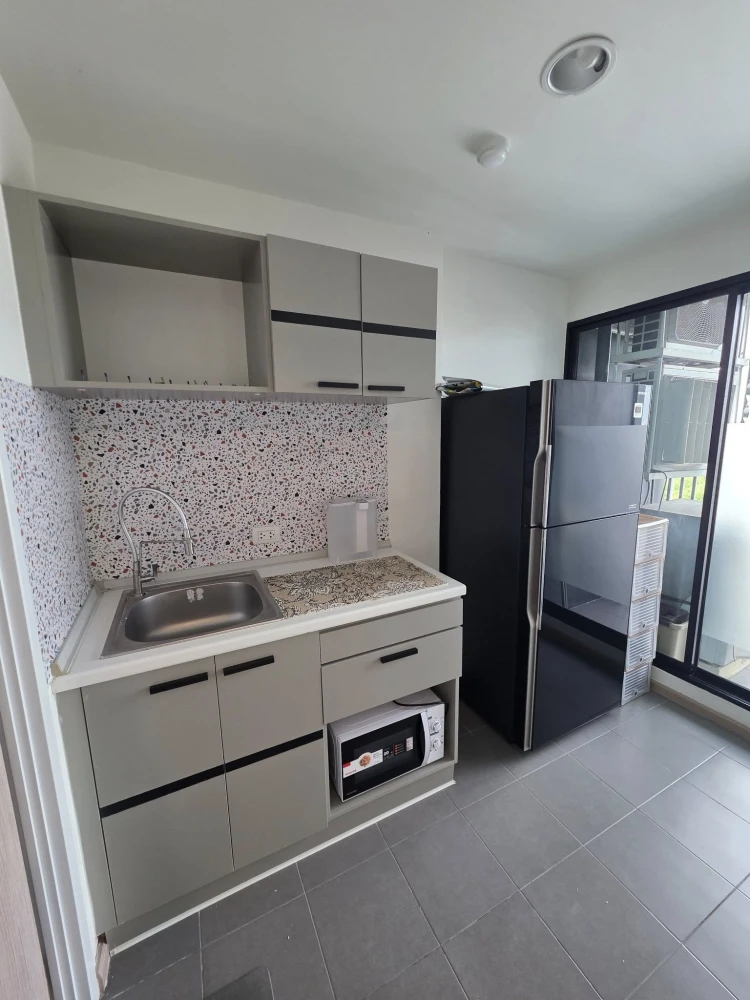 For rent: The Excel Groove Lasalle 52, a nice room on the 6th floor, good location, beautiful view, comes with complete facilities, reserve now!