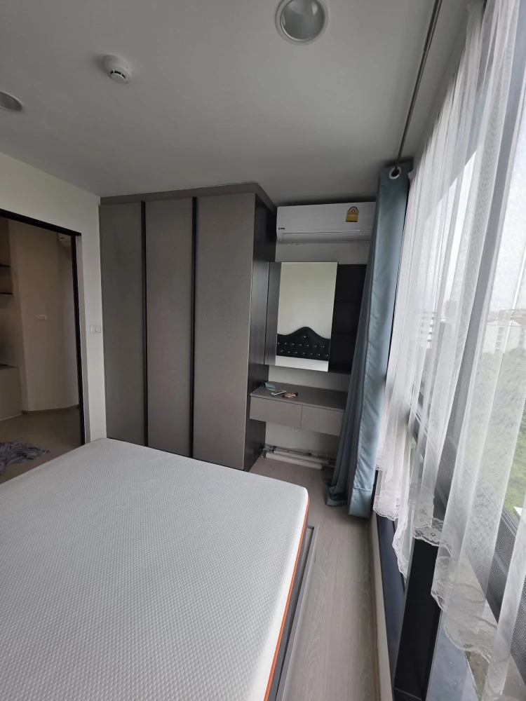 For rent: The Excel Groove Lasalle 52, a nice room on the 6th floor, good location, beautiful view, comes with complete facilities, reserve now!