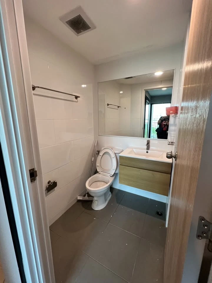For rent: The Excel Khu khot, north-facing room, comes with complete furniture and amenities. Don't miss out!