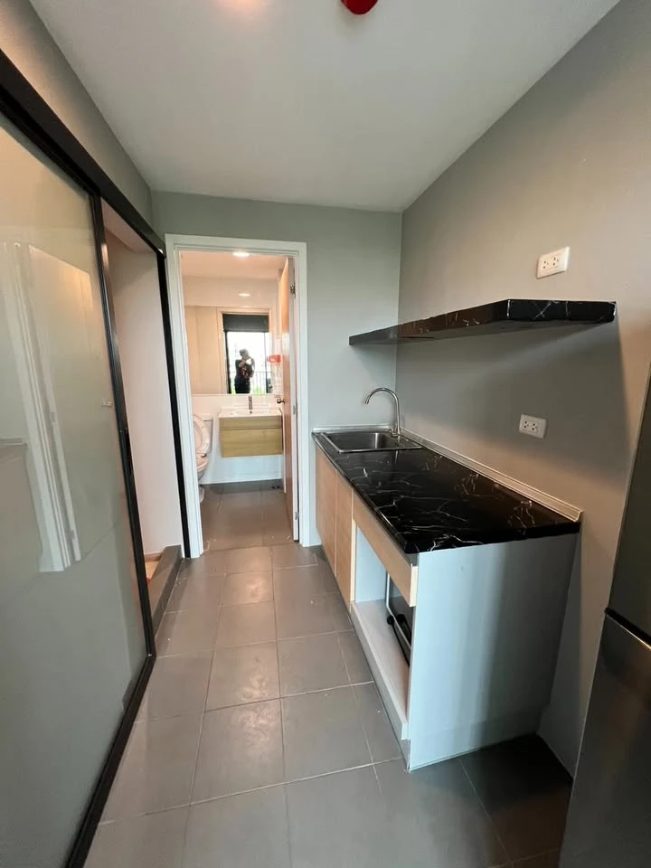 For rent: The Excel Khu khot, north-facing room, comes with complete furniture and amenities. Don't miss out!