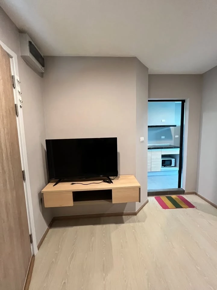For rent: The Excel Khu khot, north-facing room, comes with complete furniture and amenities. Don't miss out!