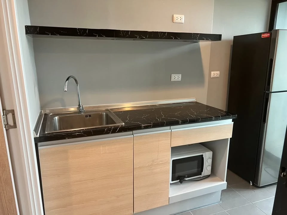 For rent: The Excel Khu khot, north-facing room, comes with complete furniture and amenities. Don't miss out!