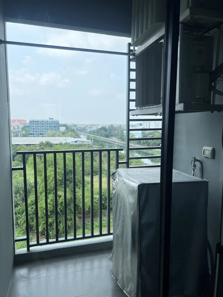 For rent: The Excel Khu Khot, Building C, 7th floor. Furniture as shown in the pictures, high-quality built-in fixtures. Don't miss this opportunity!