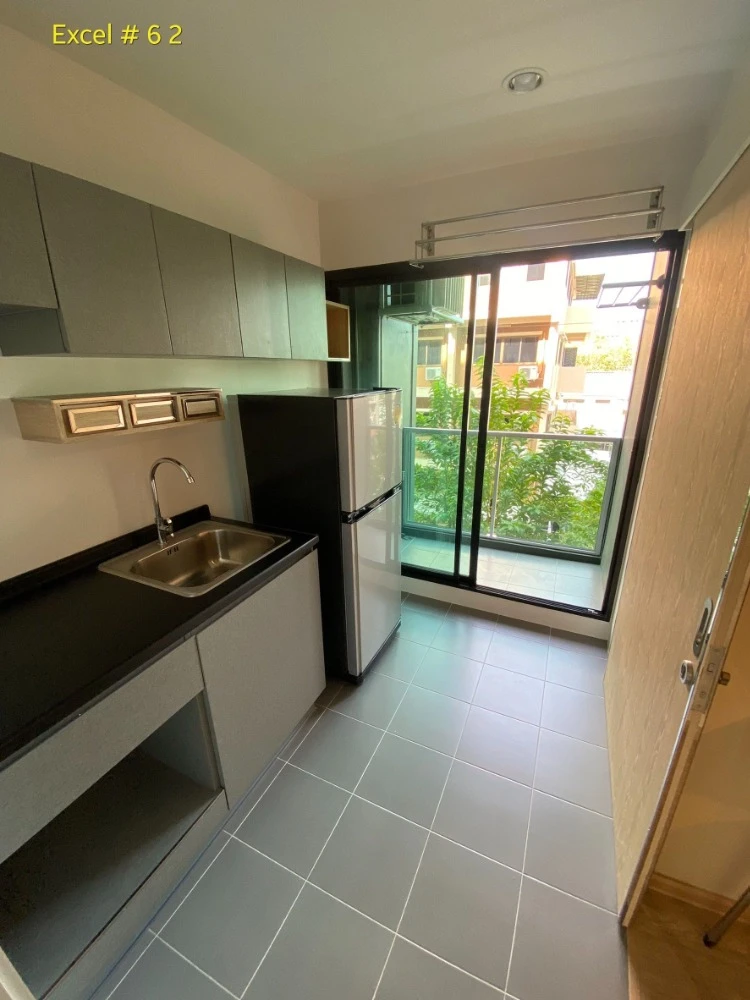 For rent: The Excel Ratchada 18, 4th floor, pool view, fully furnished, very livable. Book now! (Quickly!)
