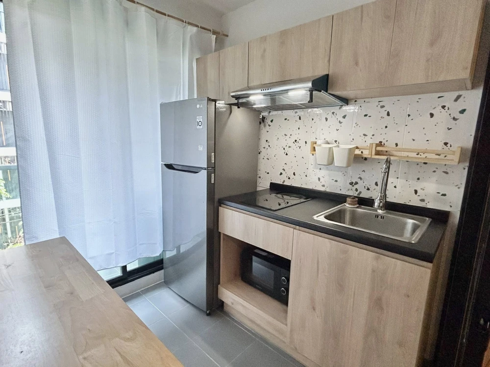 For rent: The Excel Ratchada 18, fully furnished room with appliances. Just bring your bags and move in! Book now before it's too late!