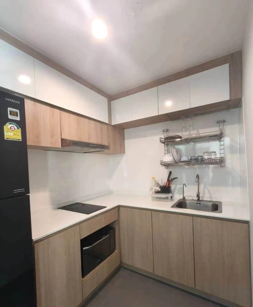 For rent: The Excel Ratchada 18. Spacious and comfortable room with ample living space. Convenient and complete amenities all in one place. Don't miss