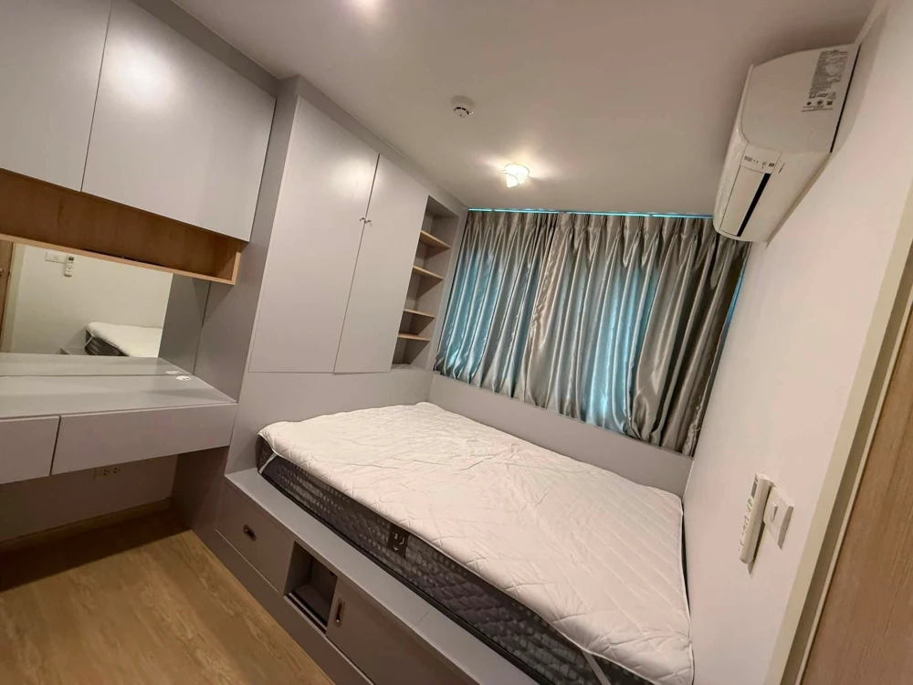 For rent: The Excel Ratchada 18. Spacious and comfortable room with ample living space. Convenient and complete amenities all in one place. Don't miss