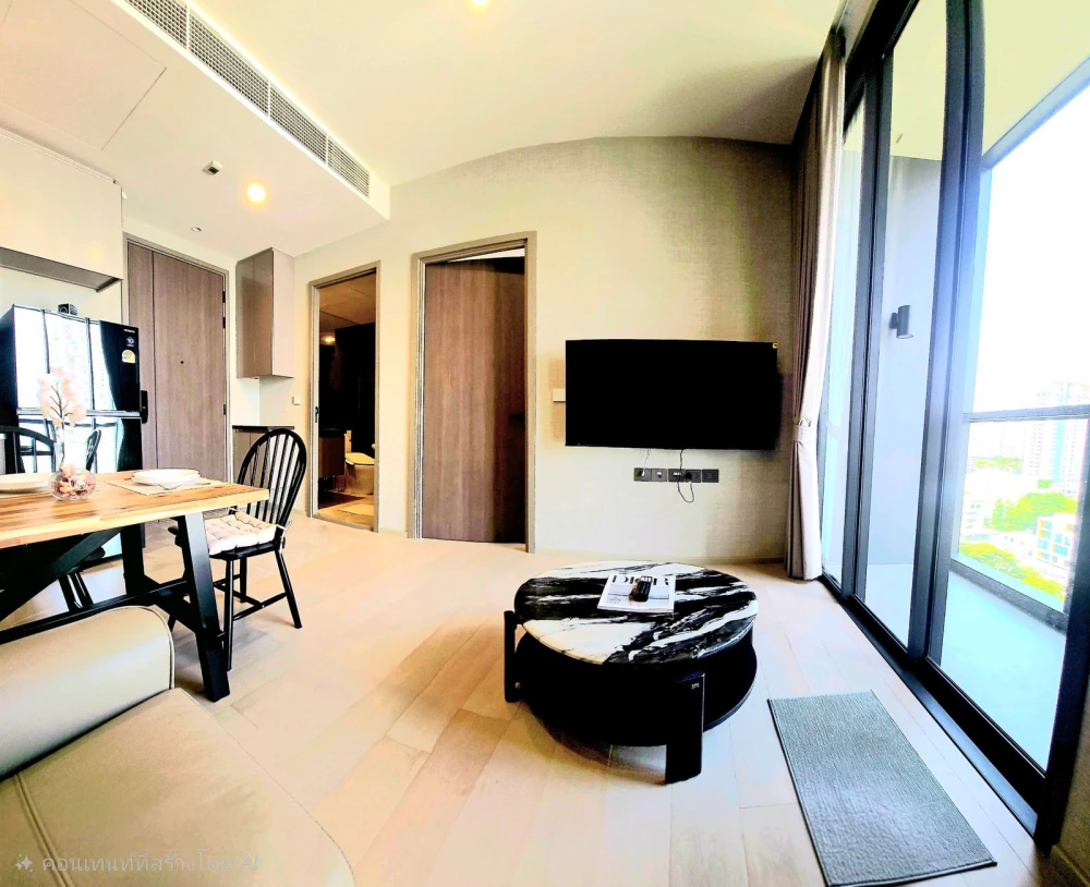 For rent: The Extro Phayathai-Rangnam, fully furnished unit, ready to move in. Book now!