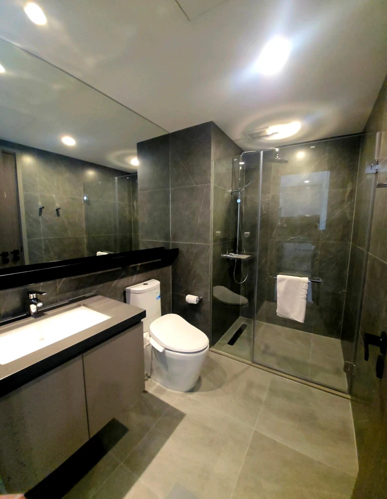For rent: The Extro Phayathai-Rangnam, fully furnished unit, ready to move in. Book now!
