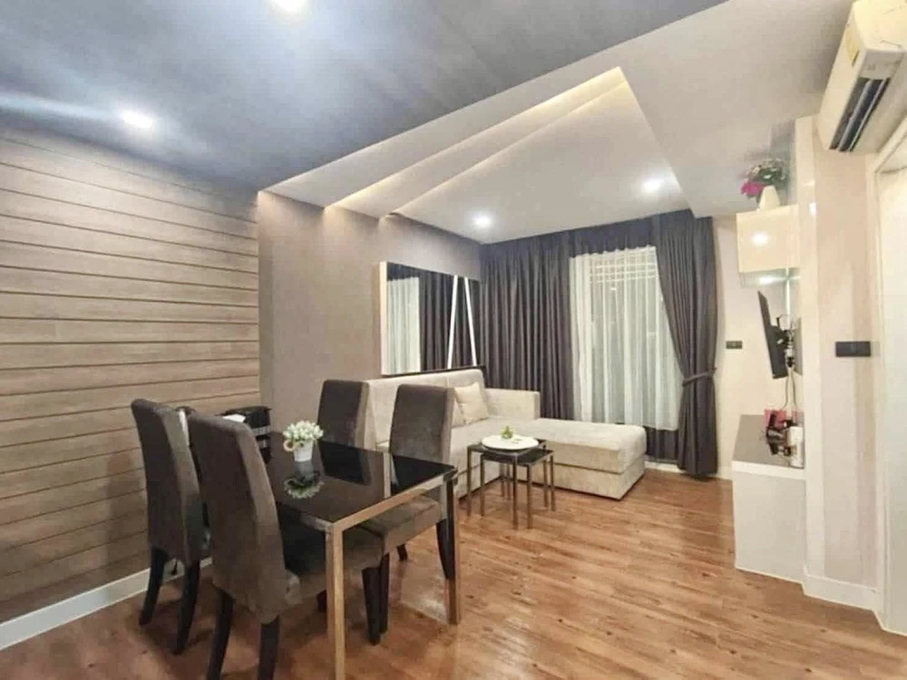 For rent: The Feelture Pattaya, 5th floor, pool view, fully furnished, reserve now, don't miss out, hurry!