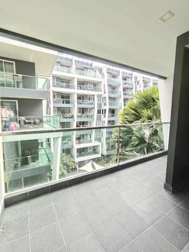 For rent: The Feelture Pattaya, 5th floor, pool view, fully furnished, reserve now, don't miss out, hurry!