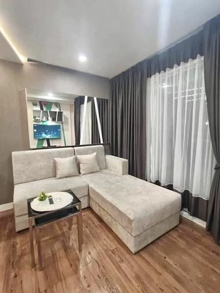 For rent: The Feelture Pattaya, 5th floor, pool view, fully furnished, reserve now, don't miss out, hurry!