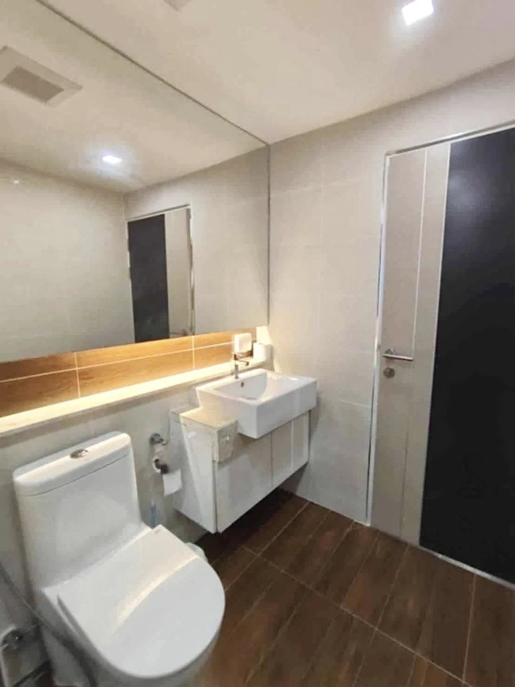For rent: The Feelture Pattaya, 5th floor, pool view, fully furnished, reserve now, don't miss out, hurry!
