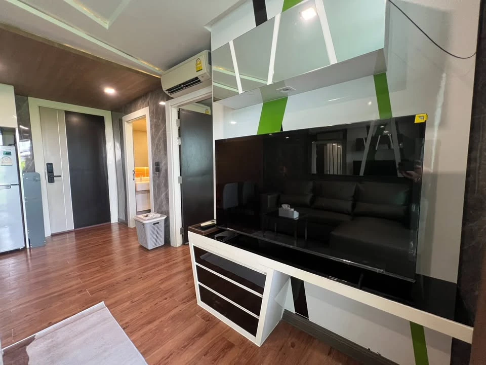 For rent: The Feelture Pattaya. Nice, fully furnished room. Book now! (Quickly!)