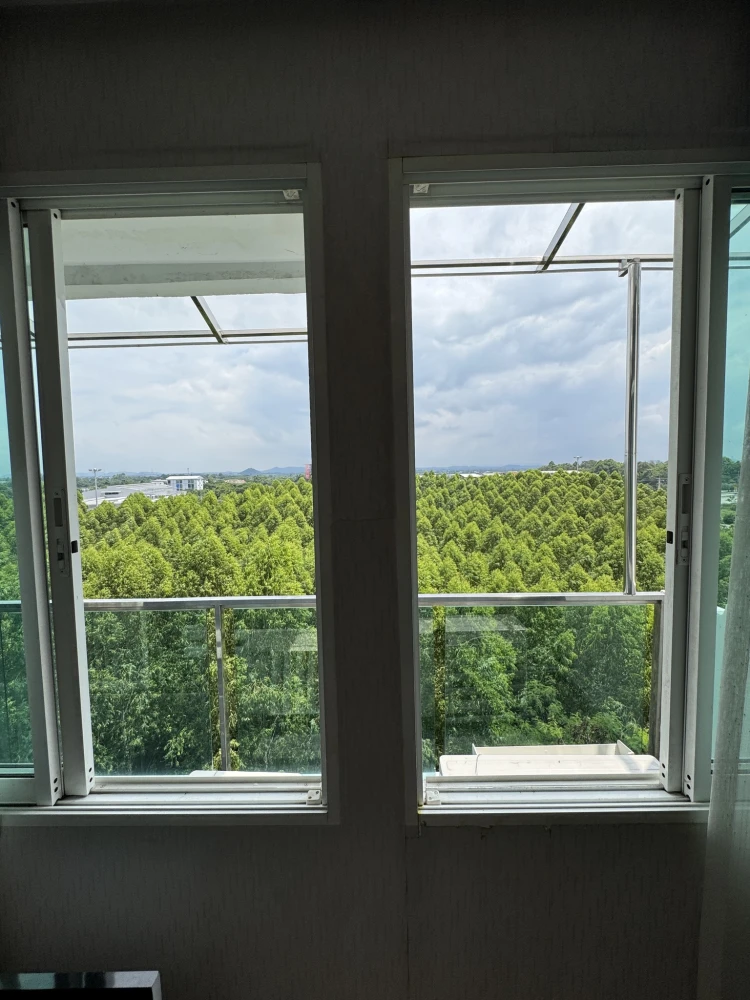 For rent: The Feelture Pattaya, corner room with privacy, plenty of usable space, good location, complete amenities. Hurry and reserve now!
