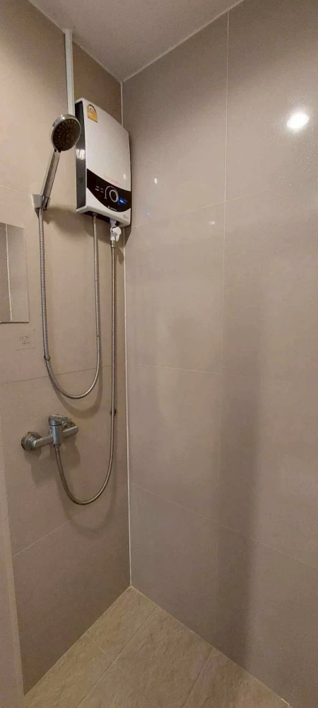 For rent: The Grand Jomtien, 7th floor, sea view, fully furnished, very comfortable. Book now! Don't miss out!