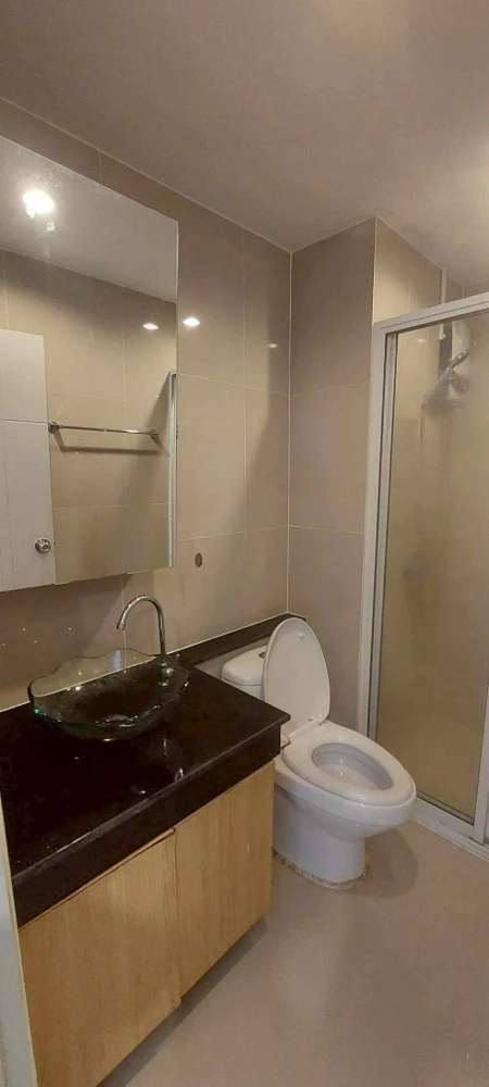 For rent: The Grand Jomtien, 7th floor, sea view, fully furnished, very comfortable. Book now! Don't miss out!