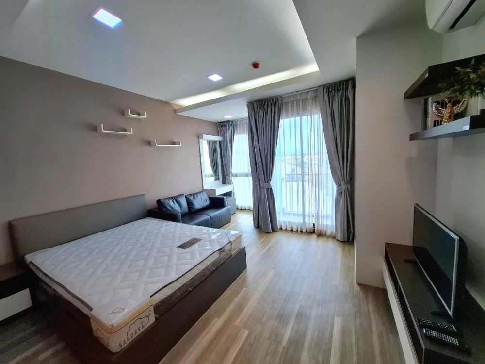 For rent: The Harmonest Condo, studio room, good location, fully furnished, don't miss it.