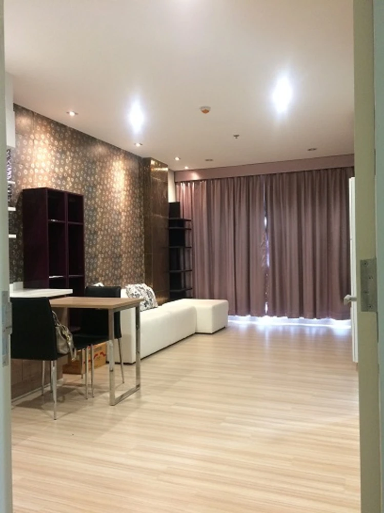 Hotel Serviced rooms for rent, fully furnished, move-in ready. Book now!