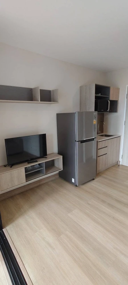 For rent: The Indeed Condo Amata, 1 bedroom, 1 bathroom, fully furnished, just bring your bags and move in.