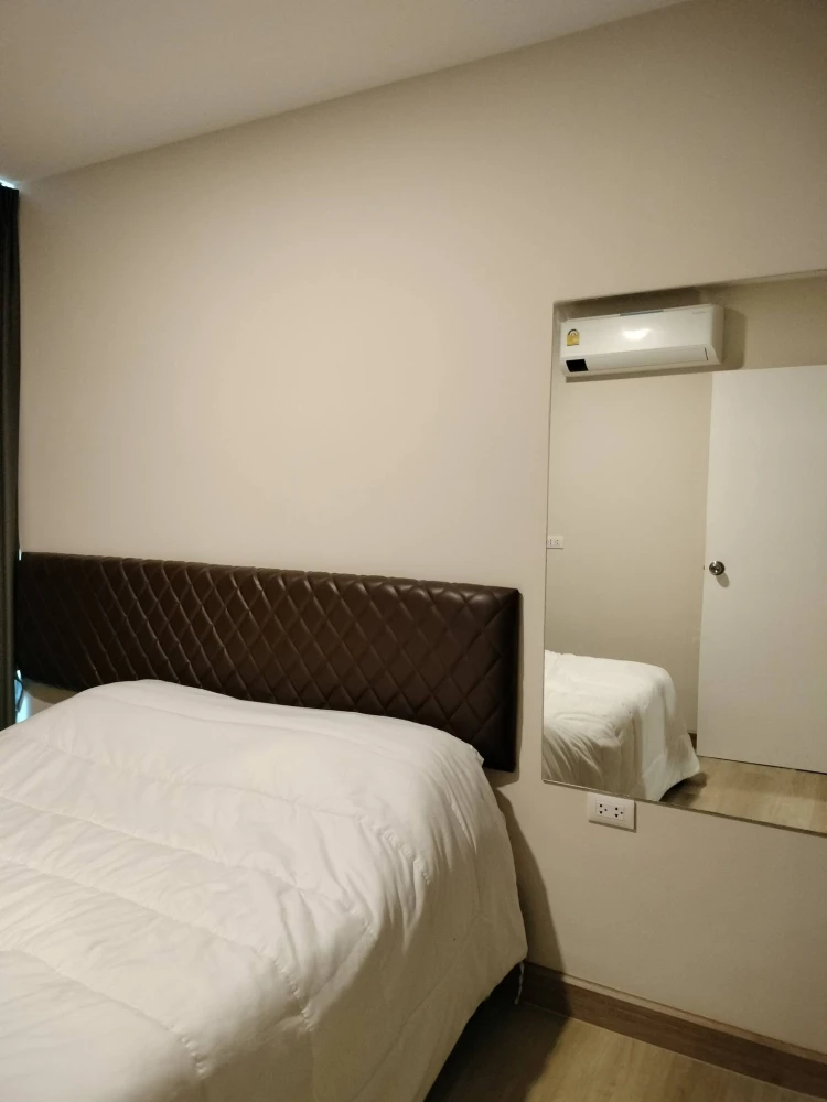 For rent: The Indeed Condo Amata, 2nd floor unit with high-quality built-in furniture. Move-in ready!