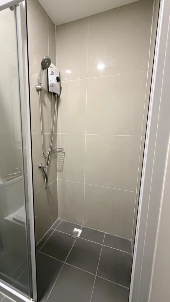 For rent: The Indeed Condo Amata, 8th floor unit. Fully furnished with all amenities. Book now!