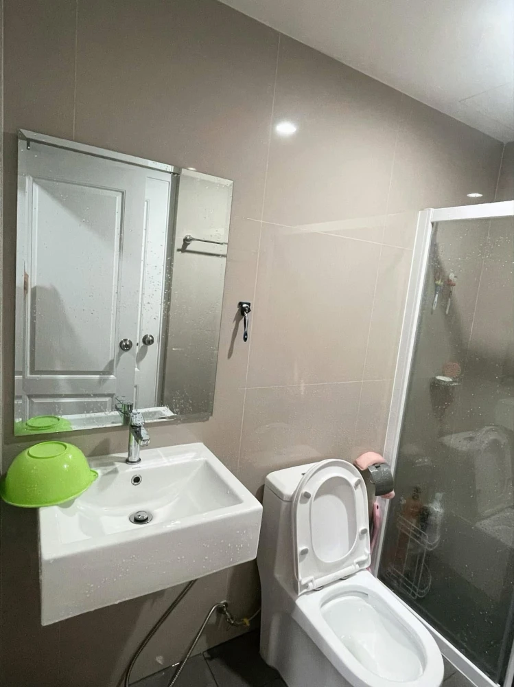For rent: The Indeed condo, Soi Wat Si, nice room, fully furnished + electrical appliances, book now before you miss out!!