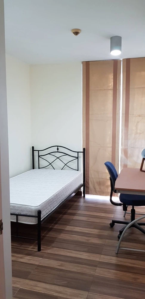 For rent: The IRIS Rama 9-Srinakarin, 5th floor, fully furnished, very livable. Book now!