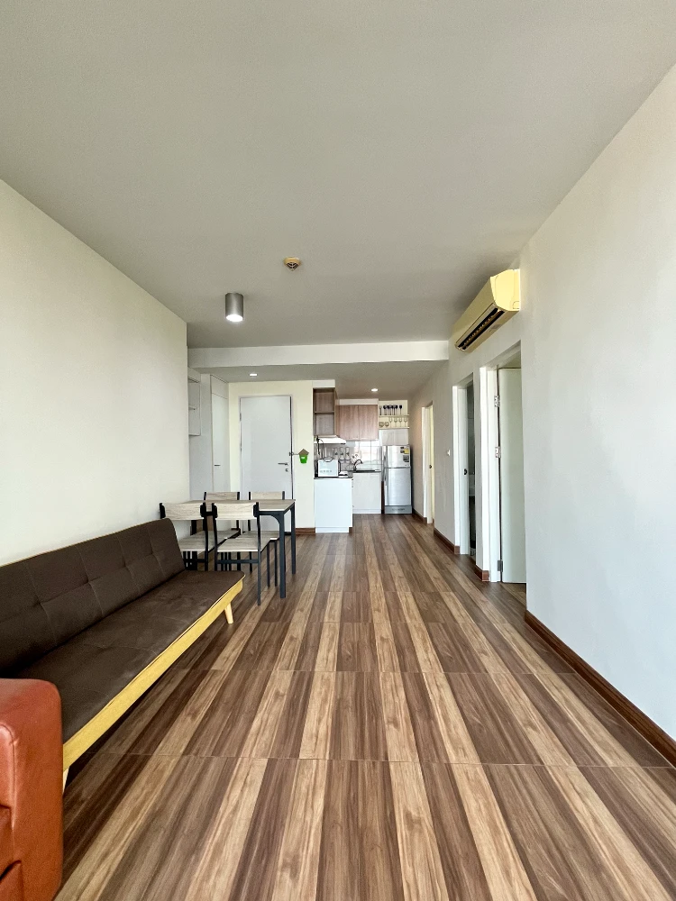 For rent: The IRIS Rama 9-Srinakarin, 5th floor, fully furnished, very livable. Book now!