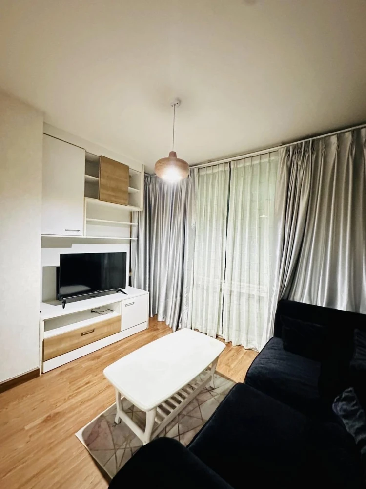 For rent: The Iris Rama 9-Srinakarin, Building C, 2nd floor, on the main road, very spacious room!!! Fully furnished, ready to move in immediately.