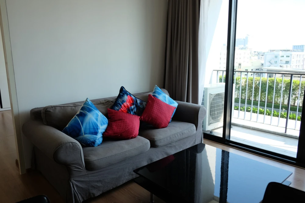 For rent: The Issara Ladprao, 7th floor, nice room, fully furnished, reserve now.