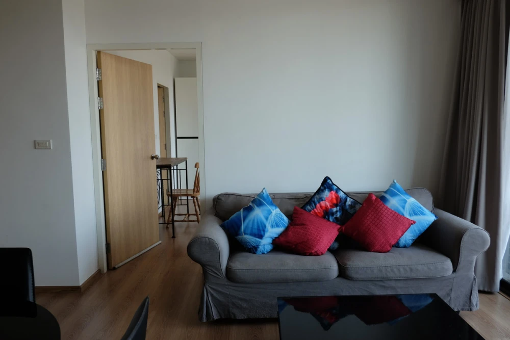 For rent: The Issara Ladprao, 7th floor, nice room, fully furnished, reserve now.