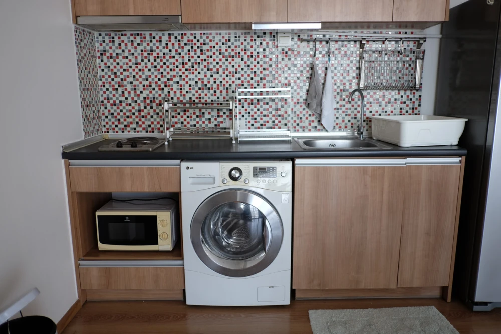 For rent: The Issara Ladprao, 7th floor, nice room, fully furnished, reserve now.