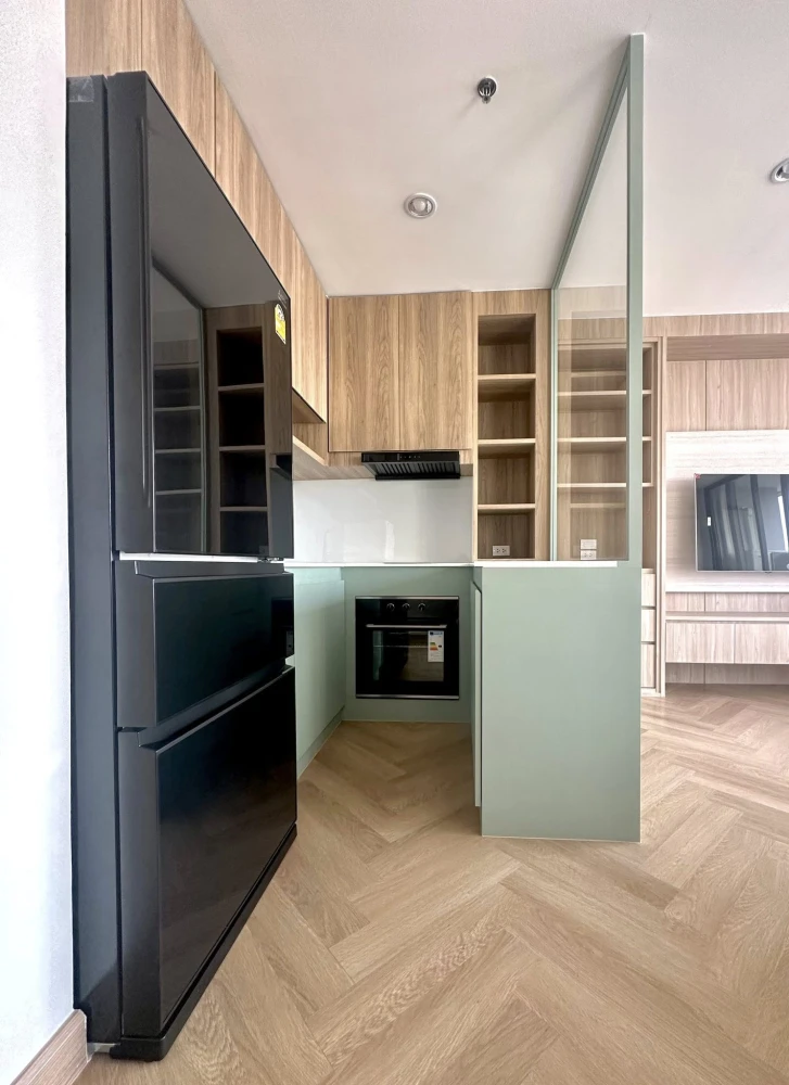 For rent: The Issara Ladprao, beautiful corner unit in a prime location. Perfect for those seeking convenience and privacy in the heart of the city. B