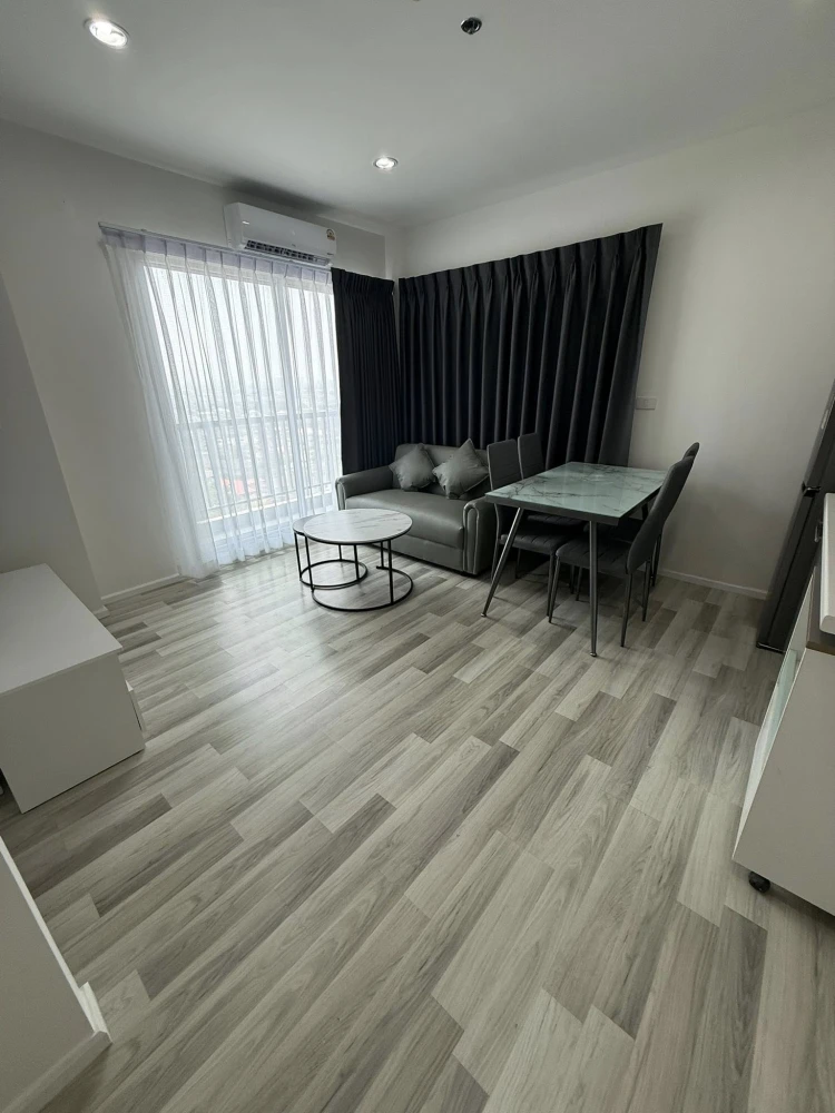 For rent: The Key Chaengwattana. Beautiful room, fully furnished, and equipped with appliances. Book now to secure your unit!