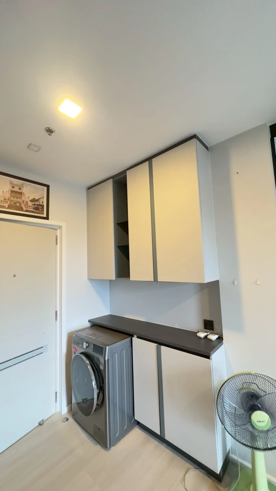 For rent: The Key MRT Phetkasem 48. Nice high-floor unit with good ventilation. Fully furnished and equipped with appliances. Book now!