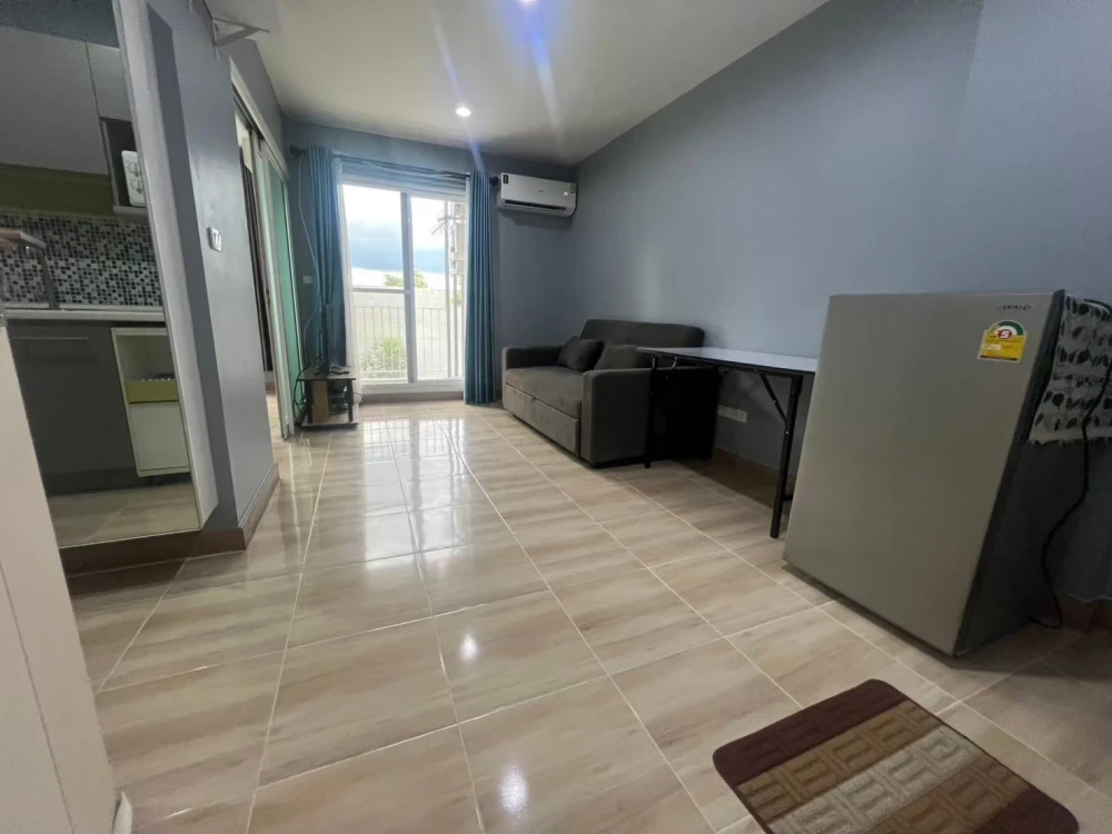 For rent: The Key Phahonyothin, Building B, 2nd floor, blue-toned room, very comfortable, fully furnished, don't miss it.