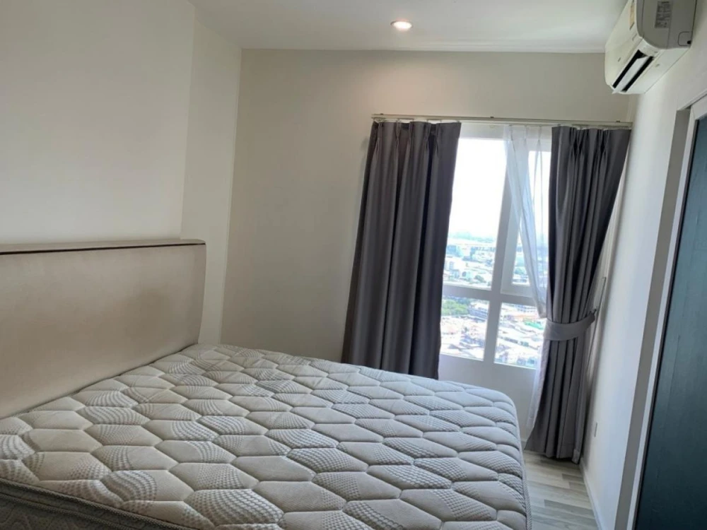 For rent: The Key Sathorn-Charoenrat, 27th floor. A lovely, fully furnished unit. Book now!