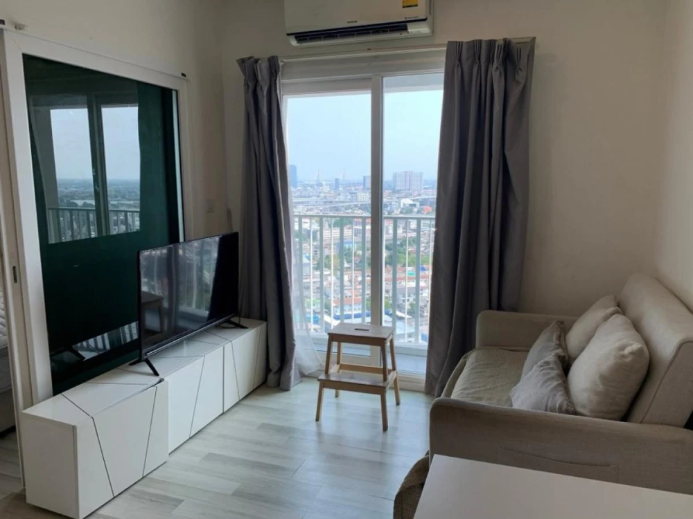 For rent: The Key Sathorn-Charoenrat, 27th floor. A lovely, fully furnished unit. Book now!