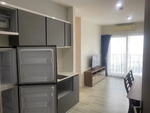 For rent: The Key Sathorn-Charoenrat. Ready to move in, high floor, fully furnished. Book now!