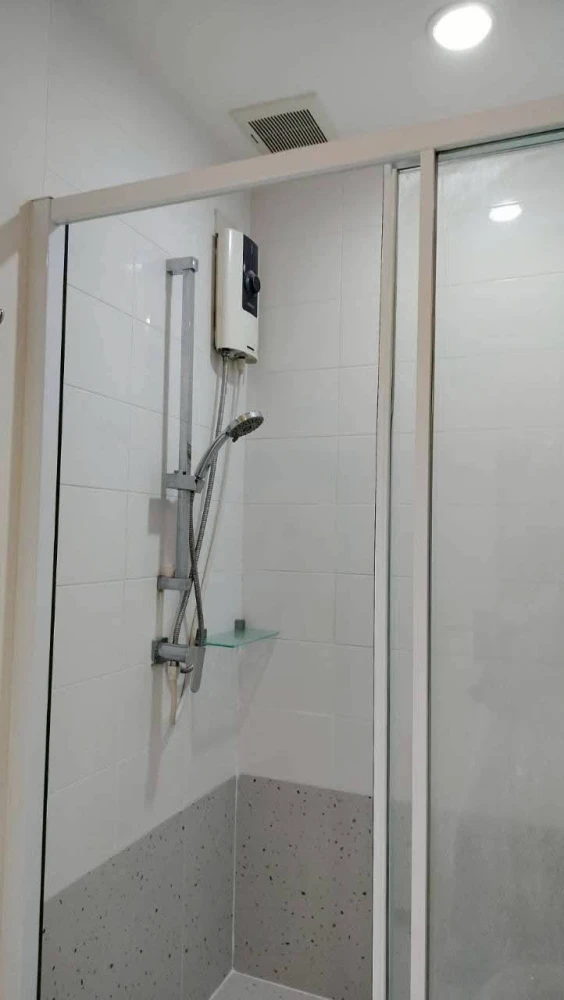 For rent: The Key Wutthakat, 12th floor, great view, fully furnished with appliances. Don't miss out!